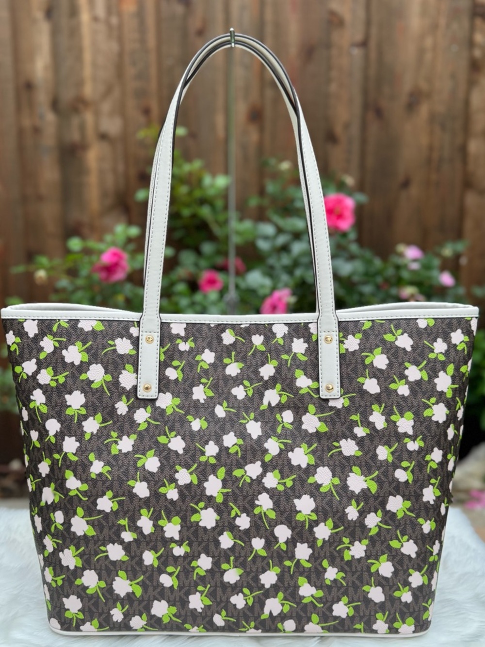 NWT Michael Kors Carter Brown Multi Large Open Tote Pink Blossoms Purse - Picture 2 of 5